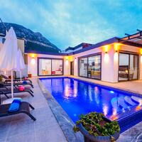 Villa Karya — 12
