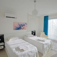 Villa Yusef — 56