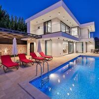 Villa Azure Duo — 2