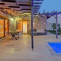 Villa Bonus — 6