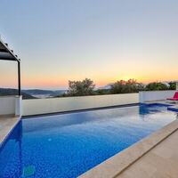 Villa Azure — 16