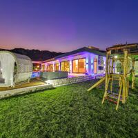 Villa Free — 10