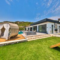 Villa Free — 2