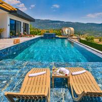 Villa Free — 106