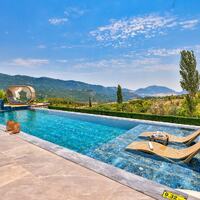 Villa Free — 107