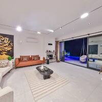 Villa Free — 113