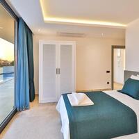 Villa Azure — 32