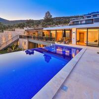 Villa Dreams — 1