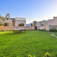 Villa Dreams — 9