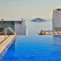 Villa Dreams — 11