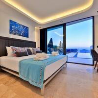 Villa Dreams — 31
