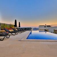 Villa Dreams — 33