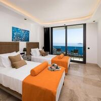 Villa Sweet — 56