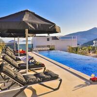 Villa Dreams — 52