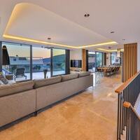 Villa Dreams — 64