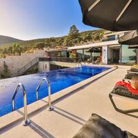 Villa Dreams — 79