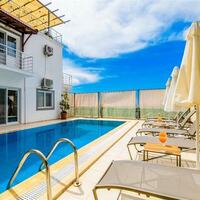 Villa Kaya — 4