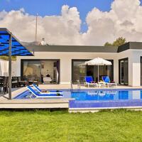 Villa Garden — 4