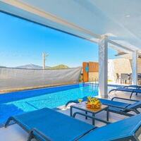 Villa Yaz 3 — 6