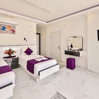 Villa Garden — 23