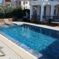 Villa Nazende — 1