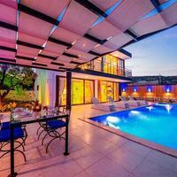 Villa Black Rose — 22