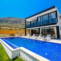 Villa Black Rose — 81