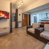 Villa Caledonia — 17