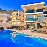 Villa Luxury — 3