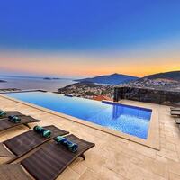 Villa Luxury — 5