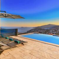 Villa Luxury — 7
