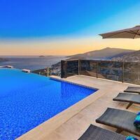 Villa Luxury — 8