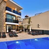Villa Luxury — 11