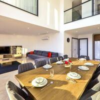 Villa Luxury — 14
