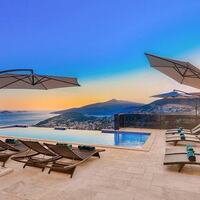 Villa Luxury — 15