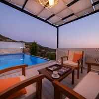 Villa Aklar 1 — 10
