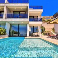 Villa Skylight — 3