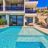Villa Skylight — 6