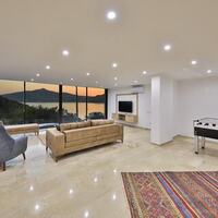 Villa Loca — 34