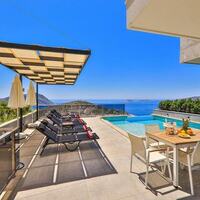 Villa Skylight — 11