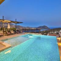 Villa Skylight — 13