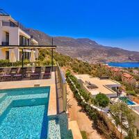 Villa Skylight — 17