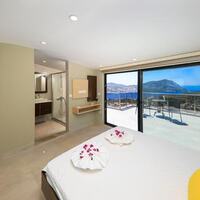 Villa Skylight — 49