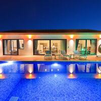 Villa Yaka — 11