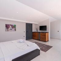 Villa Cassa — 28