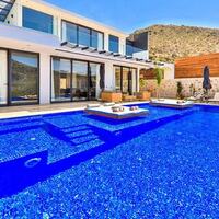 Villa Glorious — 4