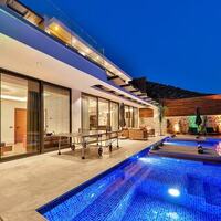 Villa Glorious — 5