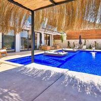 Villa Glorious — 10