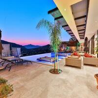 Villa Glorious — 18