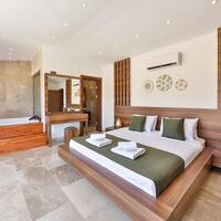 Villa Glorious — 49